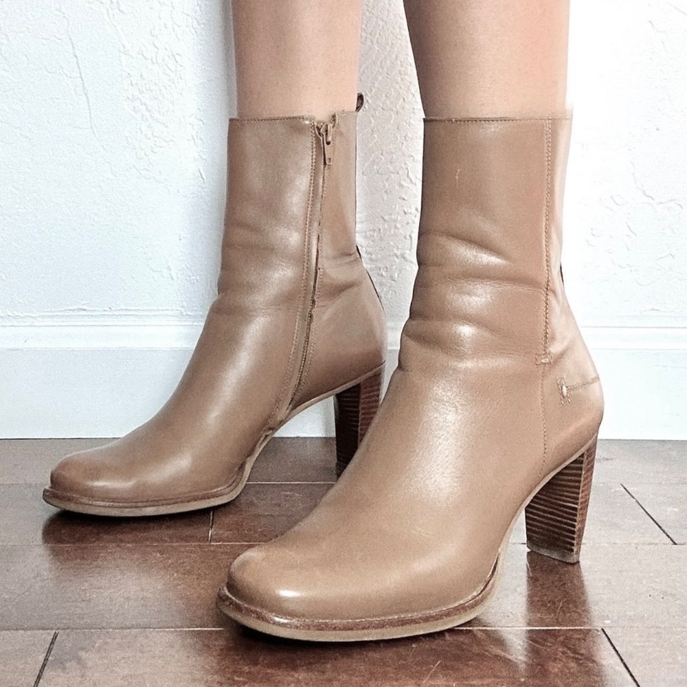 Gianni Bini 3" heel 10" height taupe/tan Boot